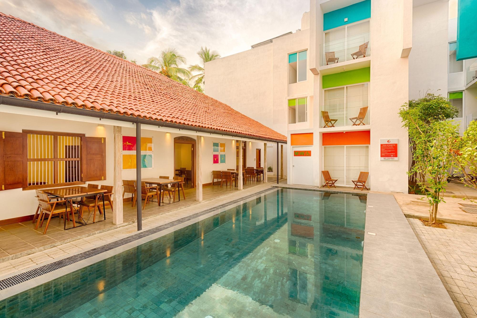 J, Hotel Unawatuna